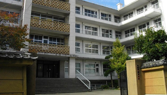 杉野服飾大学（wikipediaより）